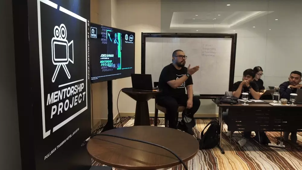 Gemblengan Joko Anwar & Eka Gustiwana di HP Mentorship Project HP Indonesia Gemblengan Joko Anwar & Eka Gustiwana di HP Mentorship Project HP Indonesia