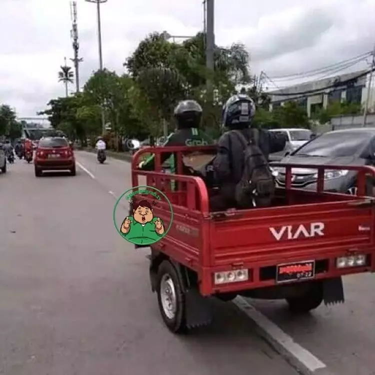 motor unik driver ojek online kocak © 2020 instagram.com