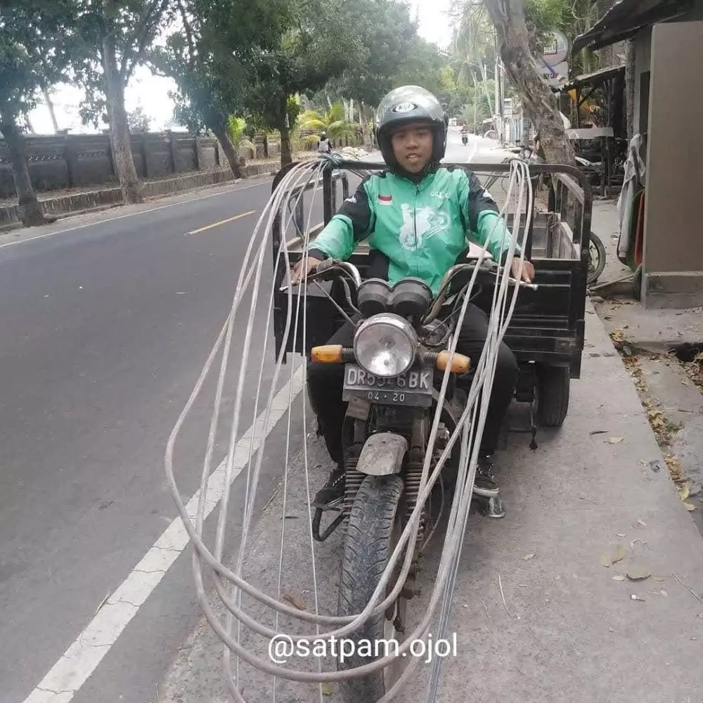 motor unik driver ojek online kocak © 2020 instagram.com