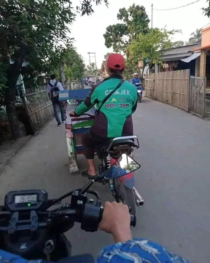 motor unik driver ojek online kocak © 2020 instagram.com