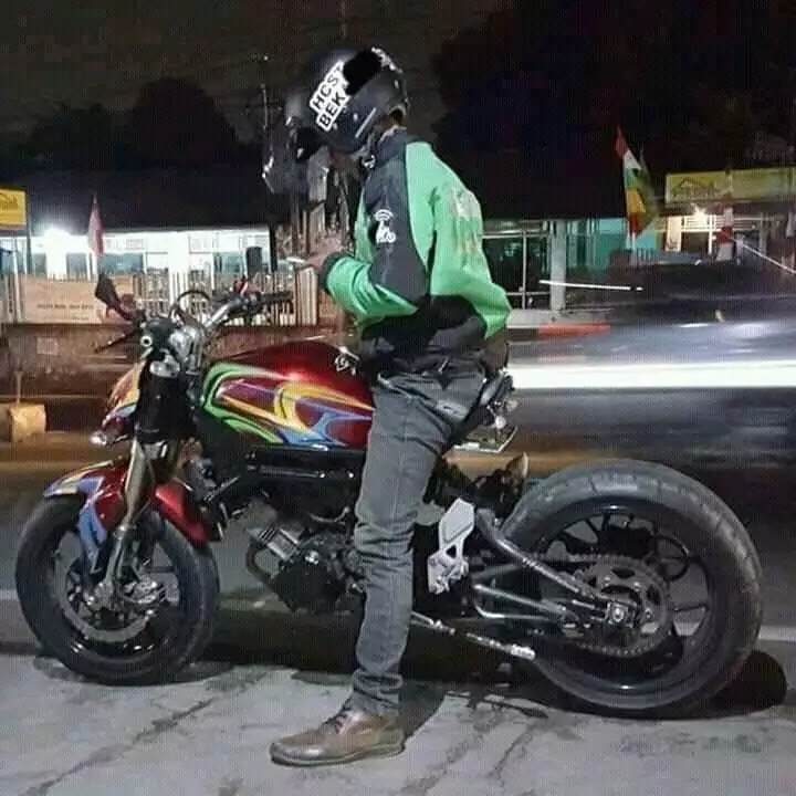 motor unik driver ojek online kocak © 2020 instagram.com