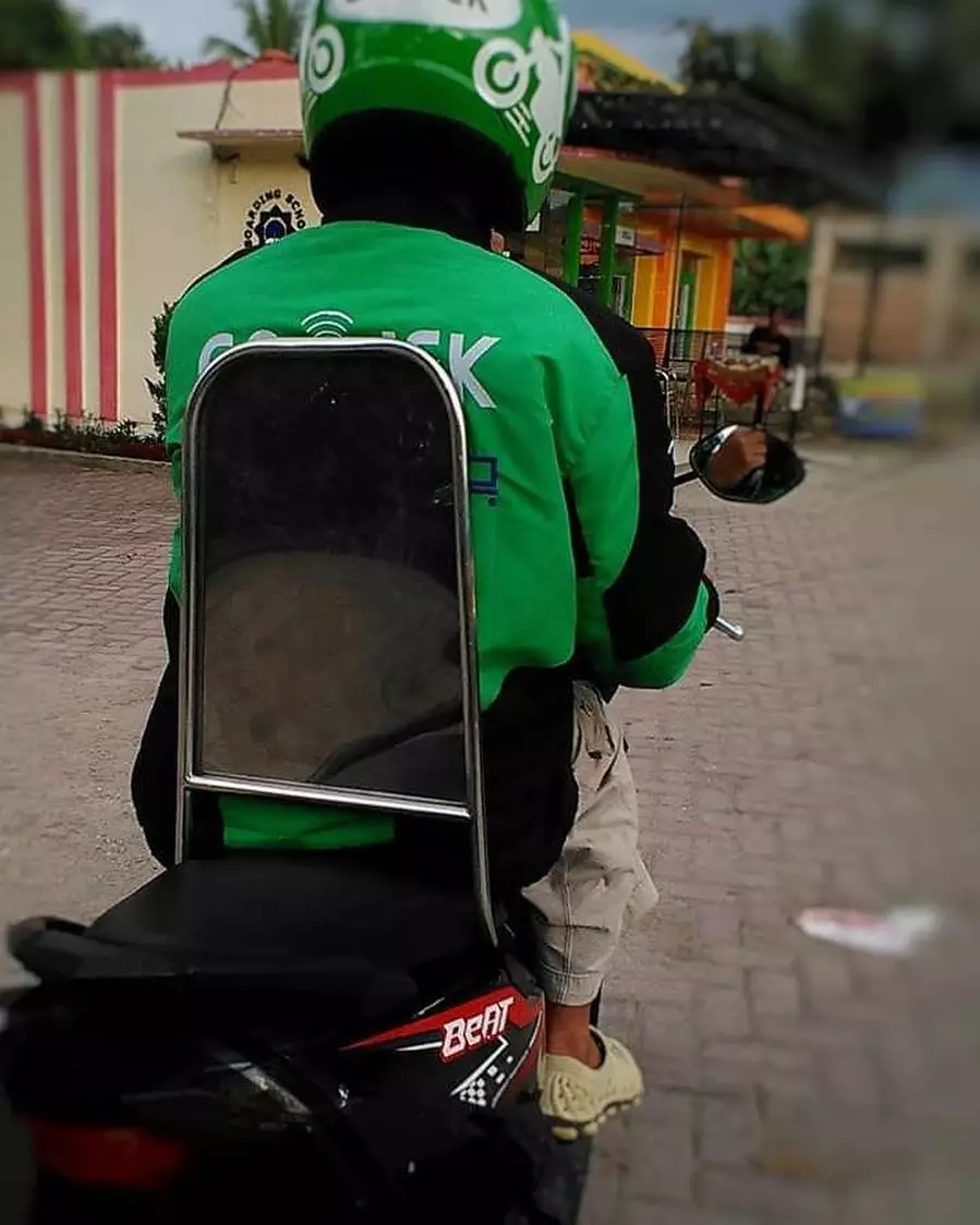 motor unik driver ojek online kocak © 2020 instagram.com