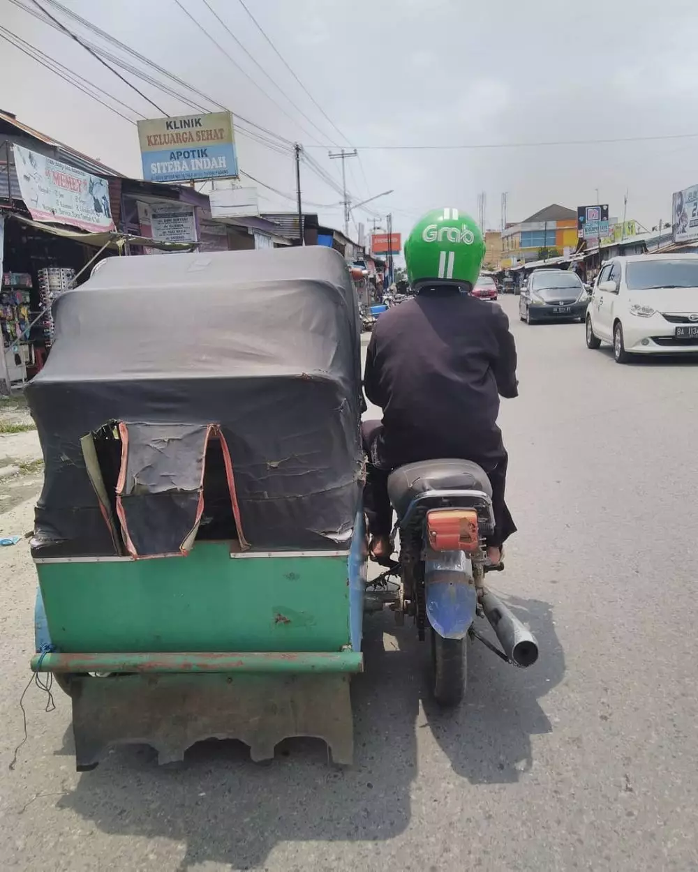 motor unik driver ojek online kocak © 2020 instagram.com