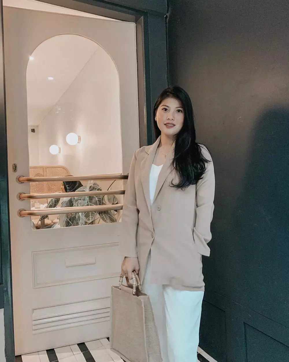 Mitzi Abigail X Sinisuka Ginting berbagai sumber