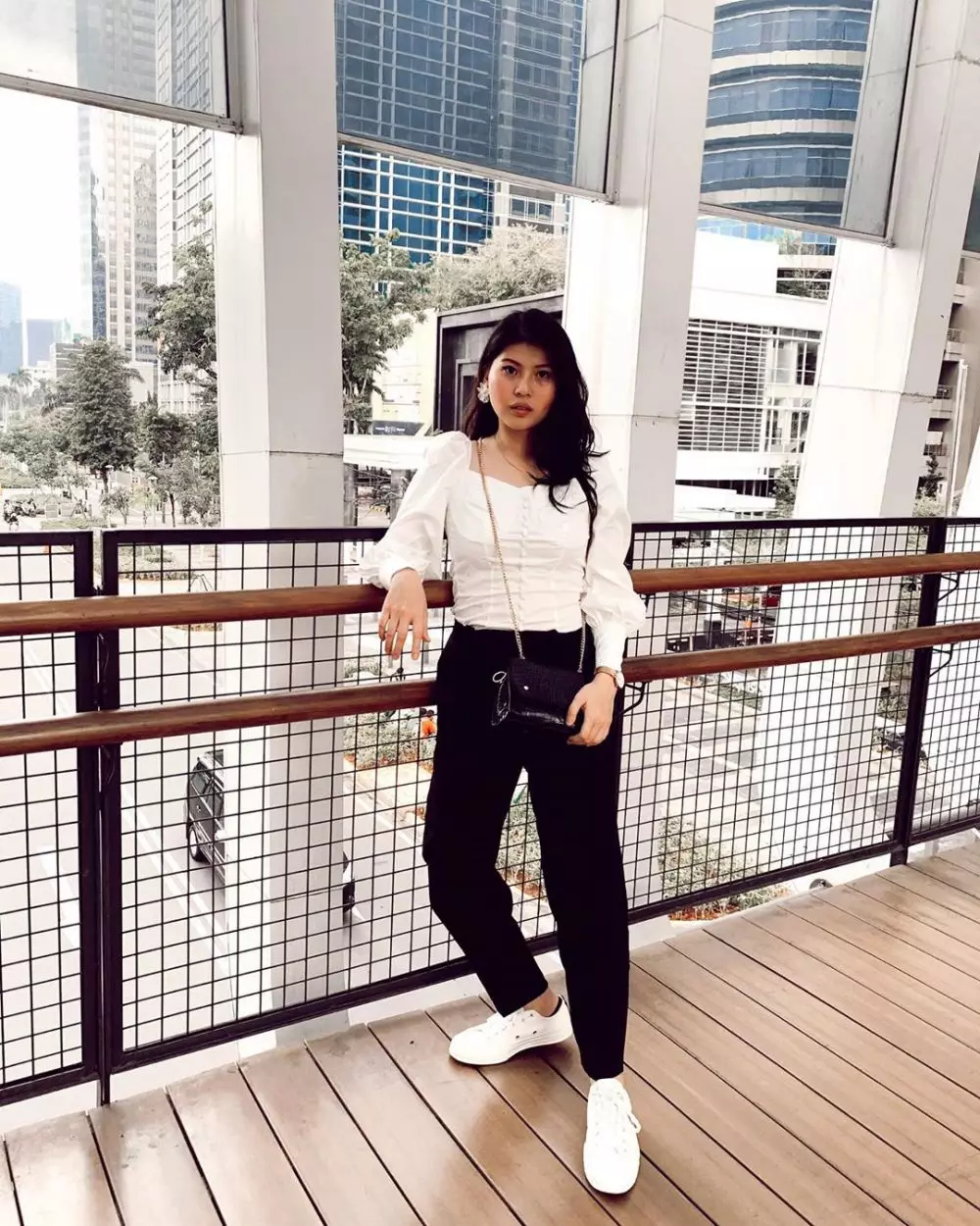 Mitzi Abigail X Sinisuka Ginting berbagai sumber