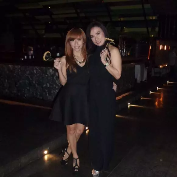 Momen kebersamaan Cherly Juno dan ibu Instagram  Momen kebersamaan Cherly Juno dan ibu Instagram