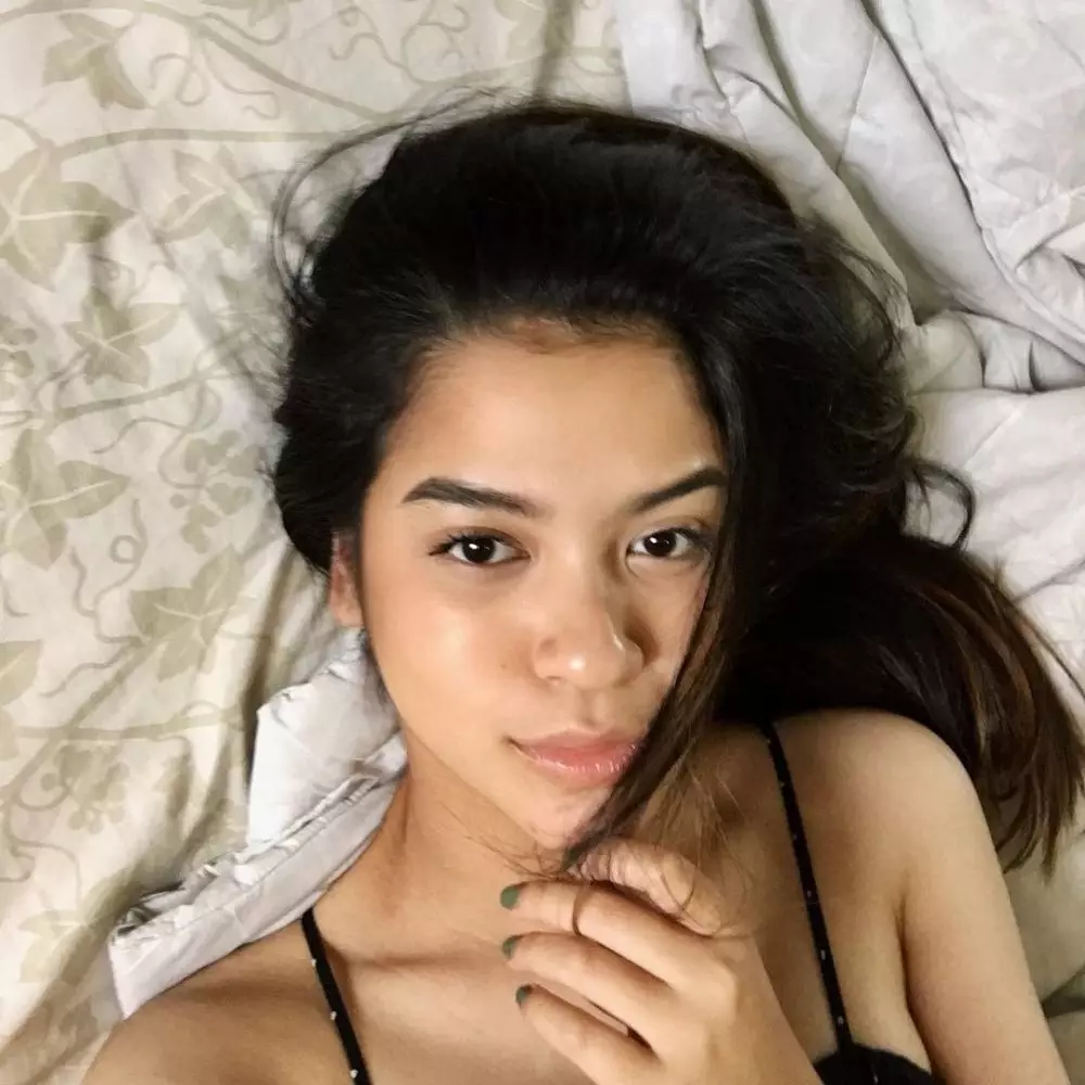 putri bungsu Iis Sugianto  instagram 