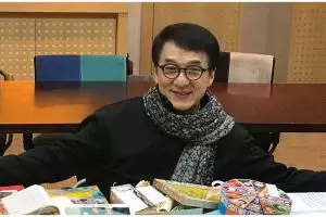  Imbalan Rp 2 miliar bagi pembasmi virus Corona dari Jackie Chan