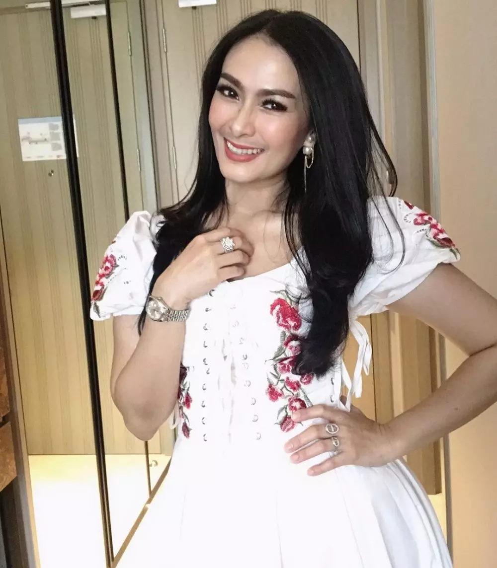 Iis Dahlia masih KPR  Instagram 