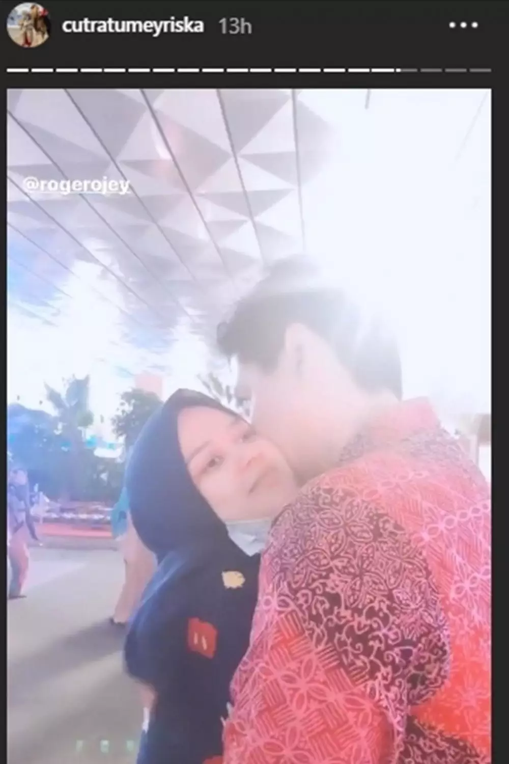 Cut Meyriska antar suami umrah  Instagram 