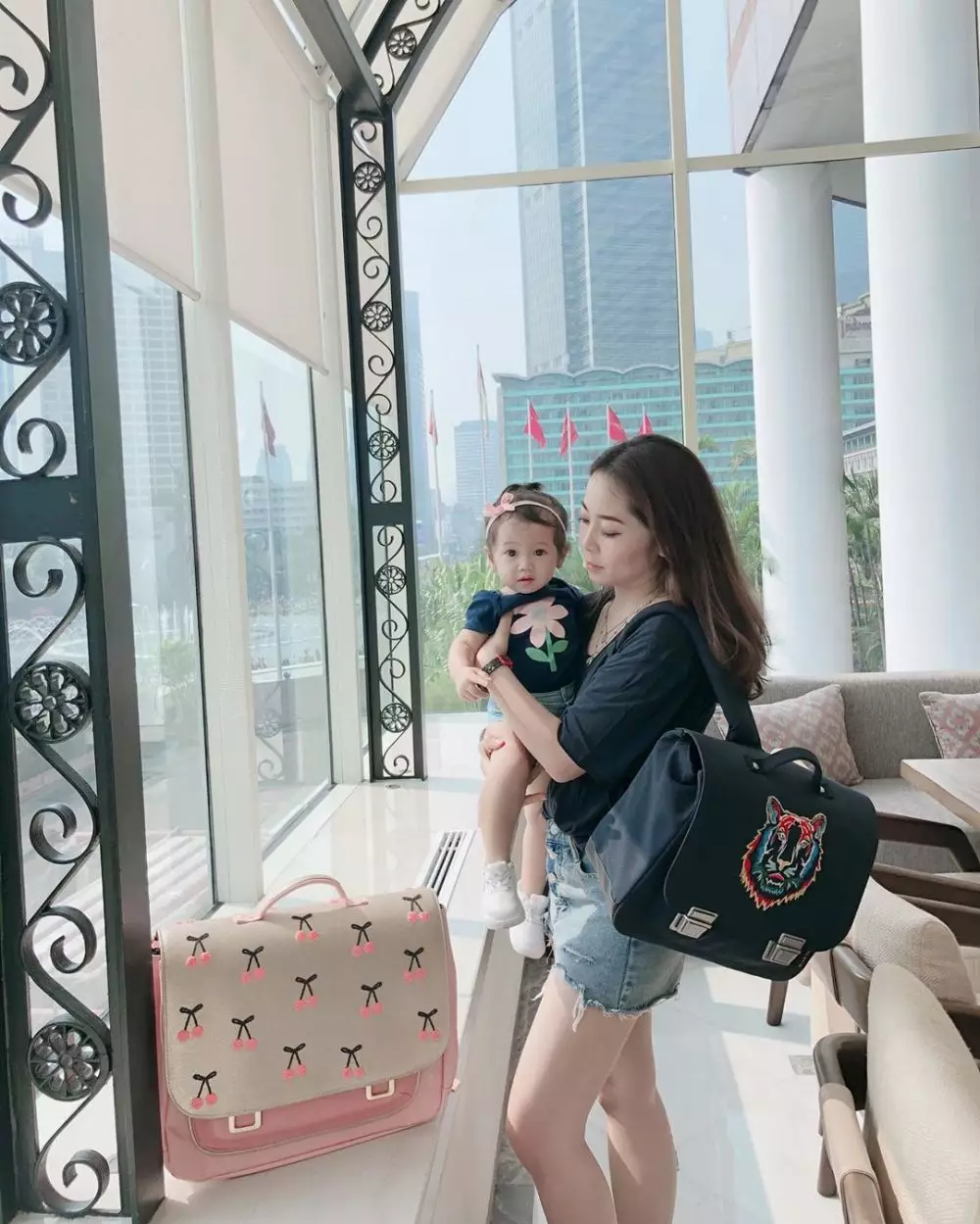 potret Karina Salim momong anak Instagram/@karinasalim