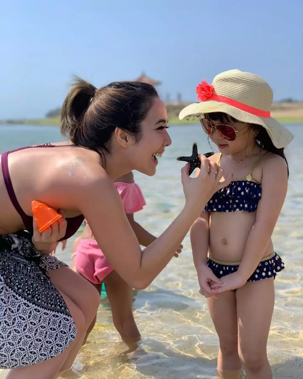 Gisella pamer tato instagram  Gisella pamer tato instagram