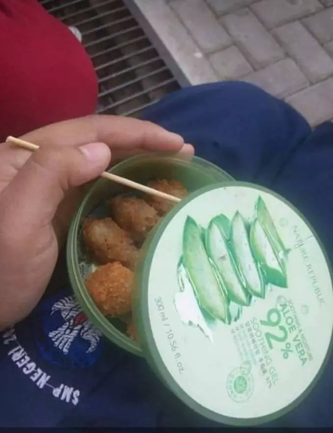 kreasi nyeleneh saat terdesak nggak terduga © 2020 instagram.com kreasi nyeleneh saat terdesak nggak terduga © 2020 instagram.com