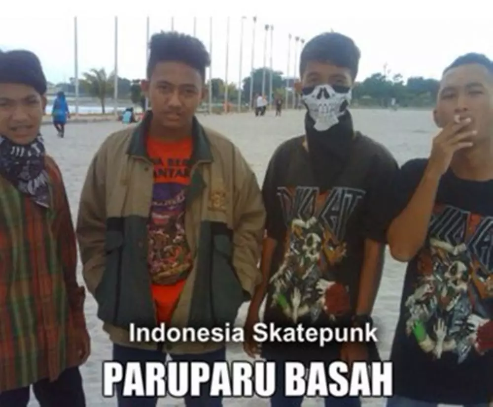 Poster grup band Indonesia paling lucu © 2020 twitter.com