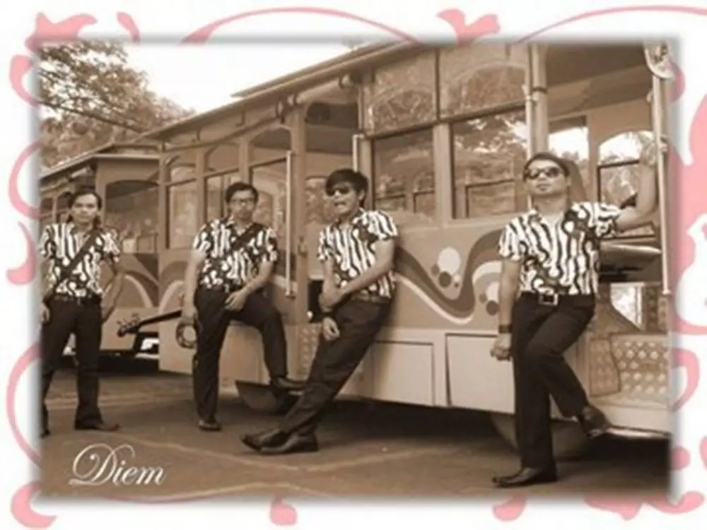 Poster grup band Indonesia paling lucu © 2020 twitter.com