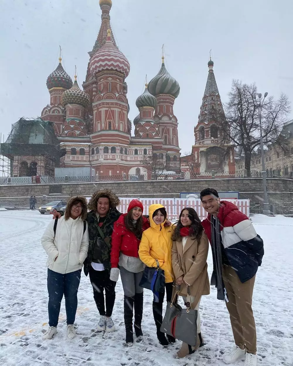 Liburan ayu ting ting di Moscow © 2020 brilio.net Liburan ayu ting ting di Moscow © 2020 brilio.net