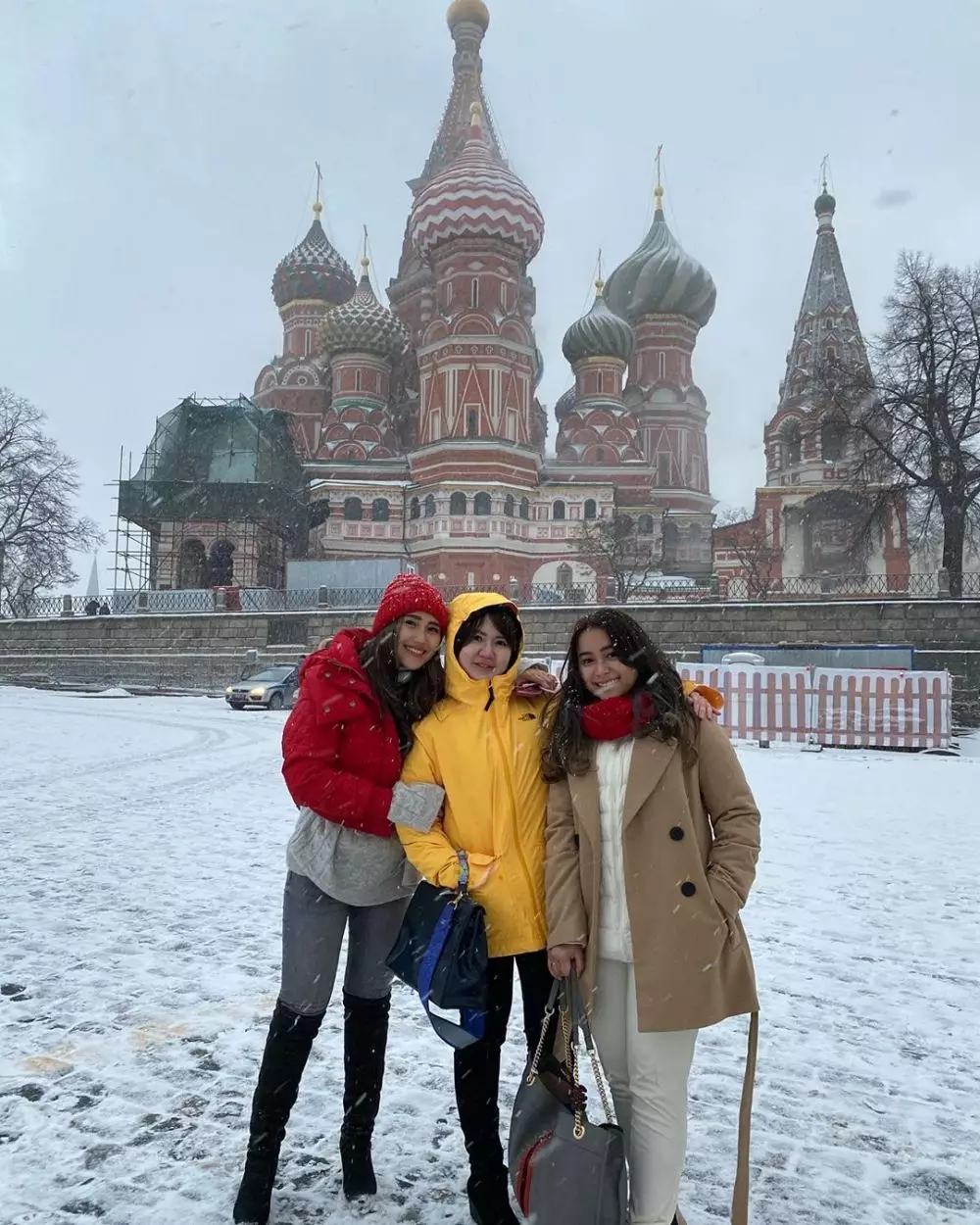 Liburan ayu ting ting di Moscow © 2020 brilio.net Liburan ayu ting ting di Moscow © 2020 brilio.net