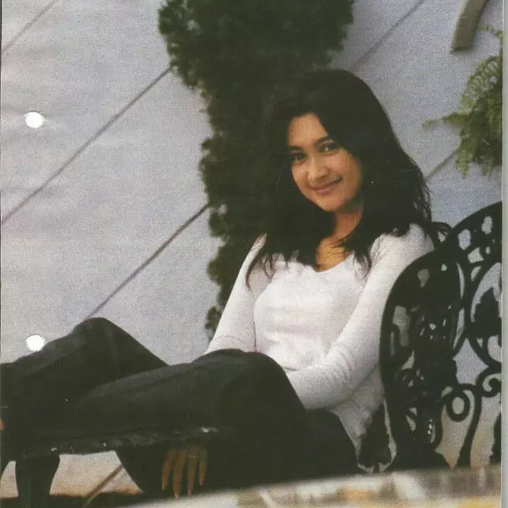 potret lawas Nafa Urbach instagram potret lawas Nafa Urbach instagram