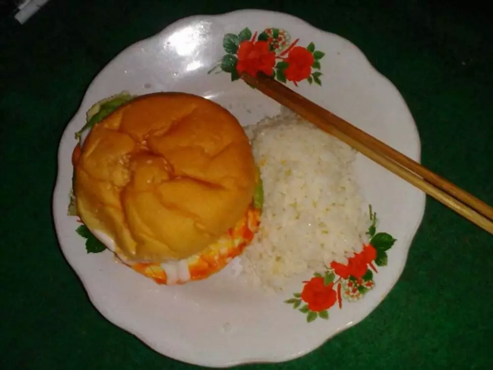 cara penyajian makanan anak kos ala MasterChef © 2020 instagram.com