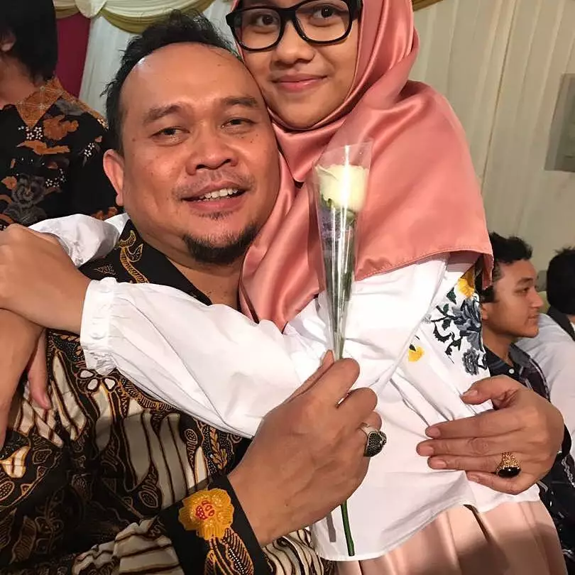 Cak Lontong dan keluarga instagram Cak Lontong dan keluarga instagram