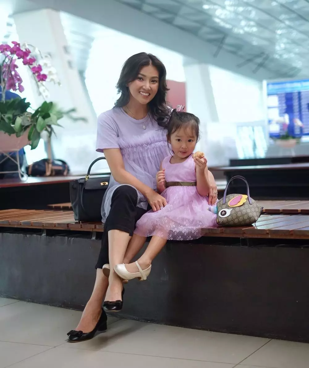 airport fashion Sarwendah instagram