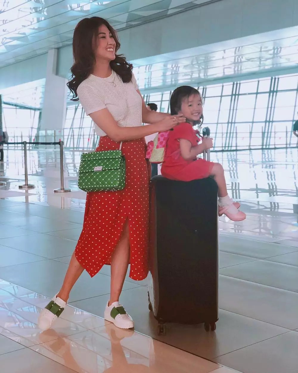 airport fashion Sarwendah instagram