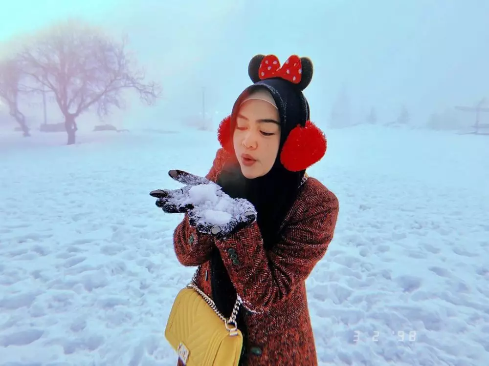 penghasilan Ria Ricis dari YouTube © 2020 instagram.com