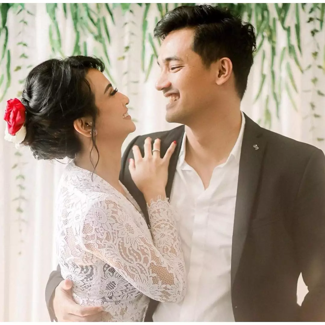 Baru umumkan kehamilan, Vanessa Angel pamer perut buncit