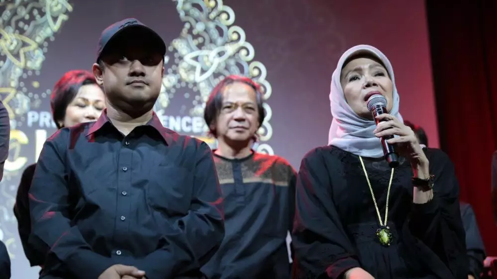 3 cerita romantis chrisye istimewa 3 cerita romantis chrisye istimewa