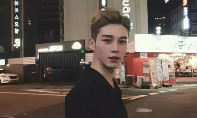 Manajer K-Pop ganteng  berbagai sumber 