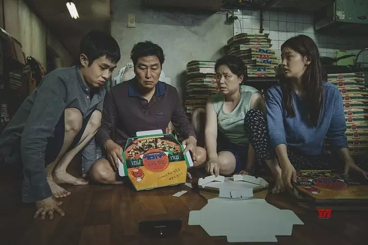 Fakta film Parasite Instagram  Fakta film Parasite Instagram