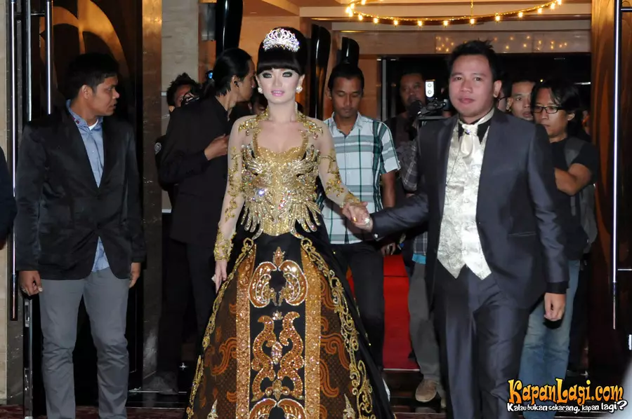 pertunangan seleb mewah © 2020 brilio.net