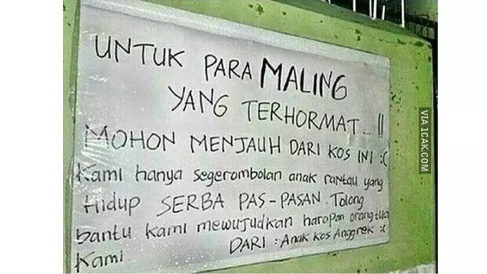 peringatan lucu dilarang mencuri di kos © 2020 1cak.com
