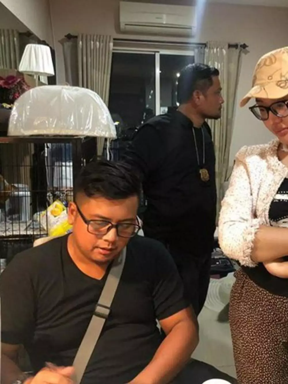Lucinta Luna ditangkap  kapanlagi.com 
