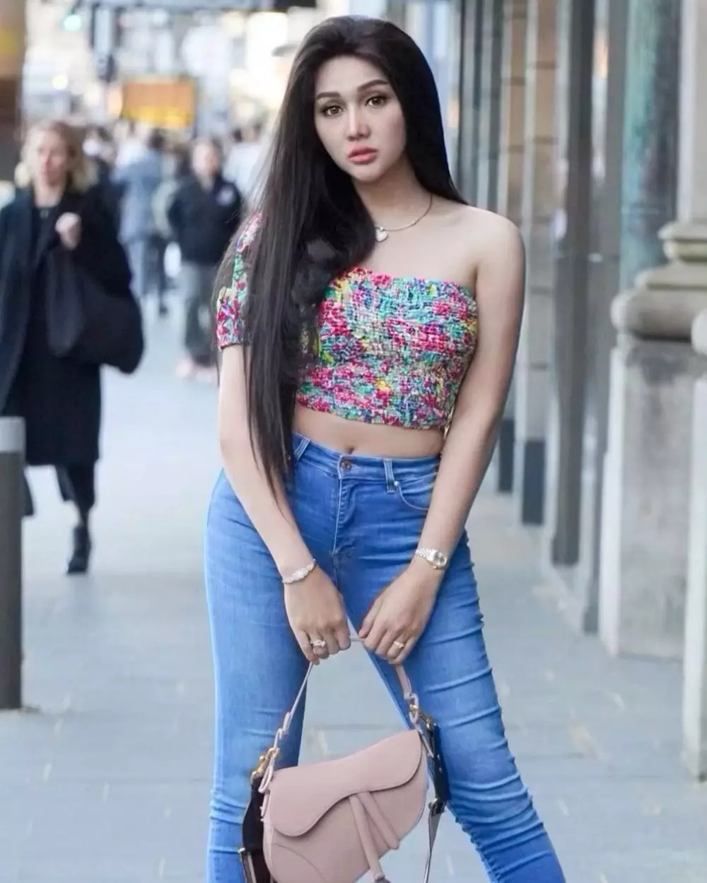 5 Aksi kontroversial LL Instagram  5 Aksi kontroversial LL Instagram