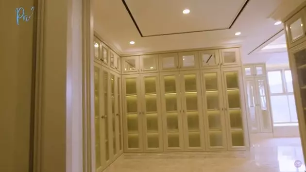 Kamar mandi Prilly  YouTube 