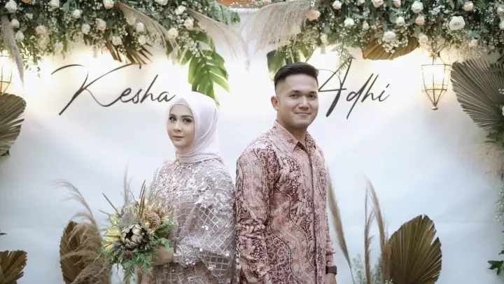 Beda gaya lamaran pesinetron Tanah Air Instagram 