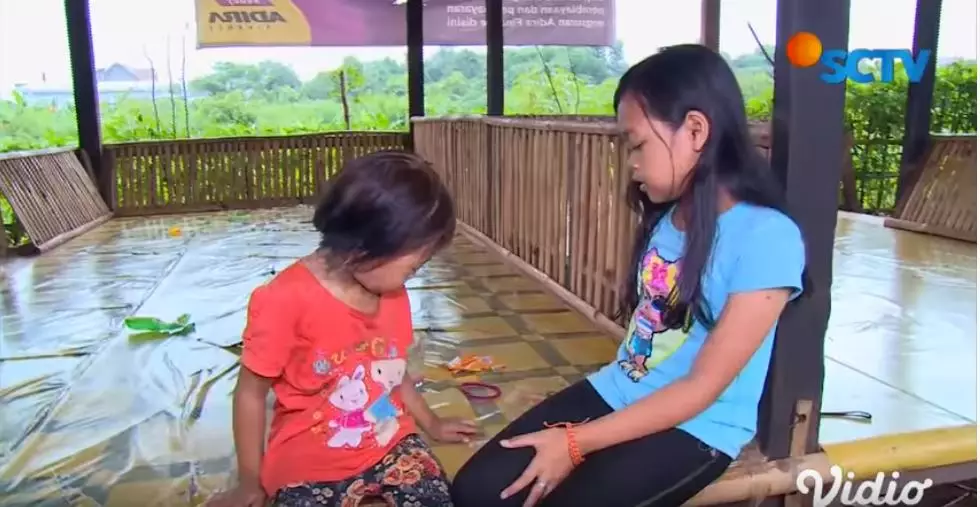 Penampakan warteg usaha ibunda Misca Mancung youtube Penampakan warteg usaha ibunda Misca Mancung youtube