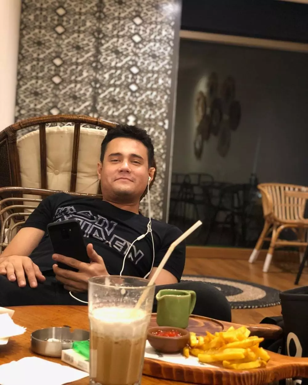 seleb dulu dikenal bergelimang harta Istimewa