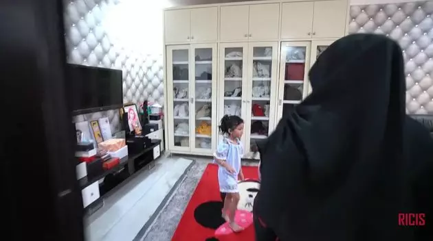 Kamar Ayu Ting Ting  YouTube  Kamar Ayu Ting Ting  YouTube