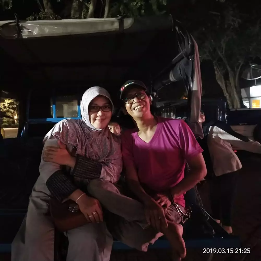 Momen mesra Mandra dan istrinya Instagram 