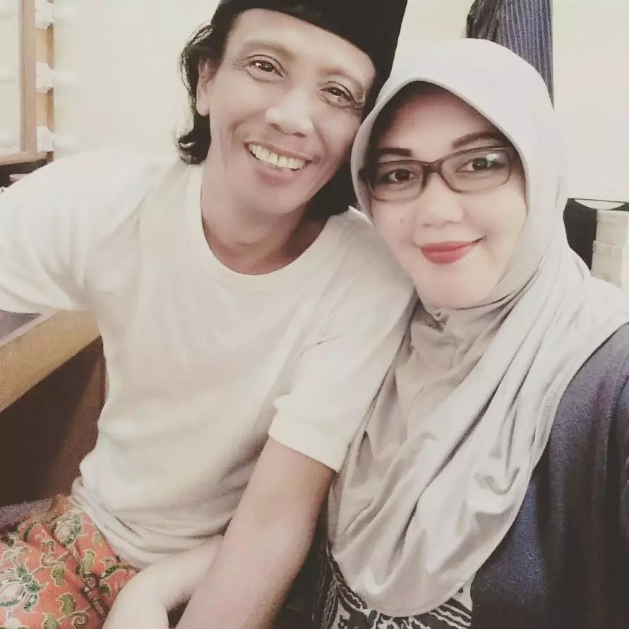 Momen mesra Mandra dan istrinya Instagram 