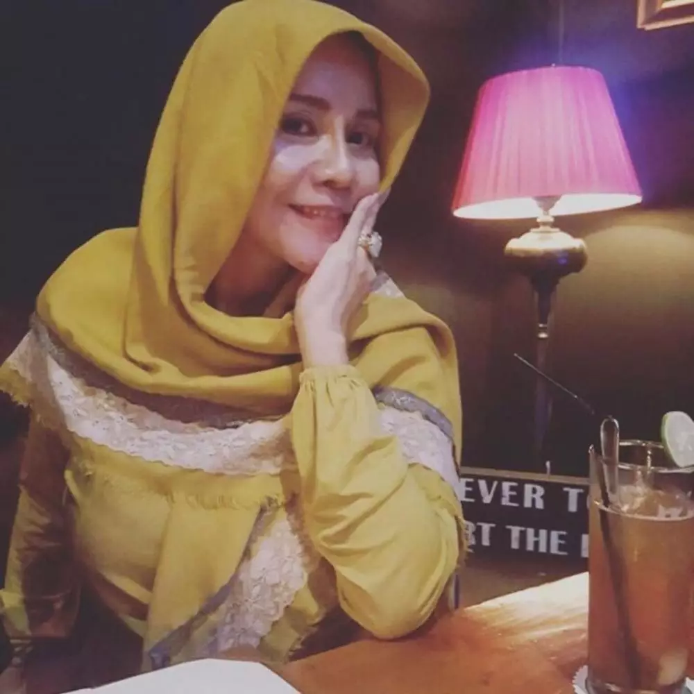 Ibu Vicky Prasetyo  Instagram 