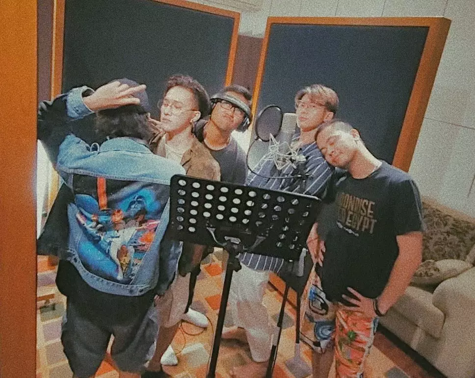 potret terbaru personel SMASH Instagram/@smash_ina potret terbaru personel SMASH Instagram/@smash_ina