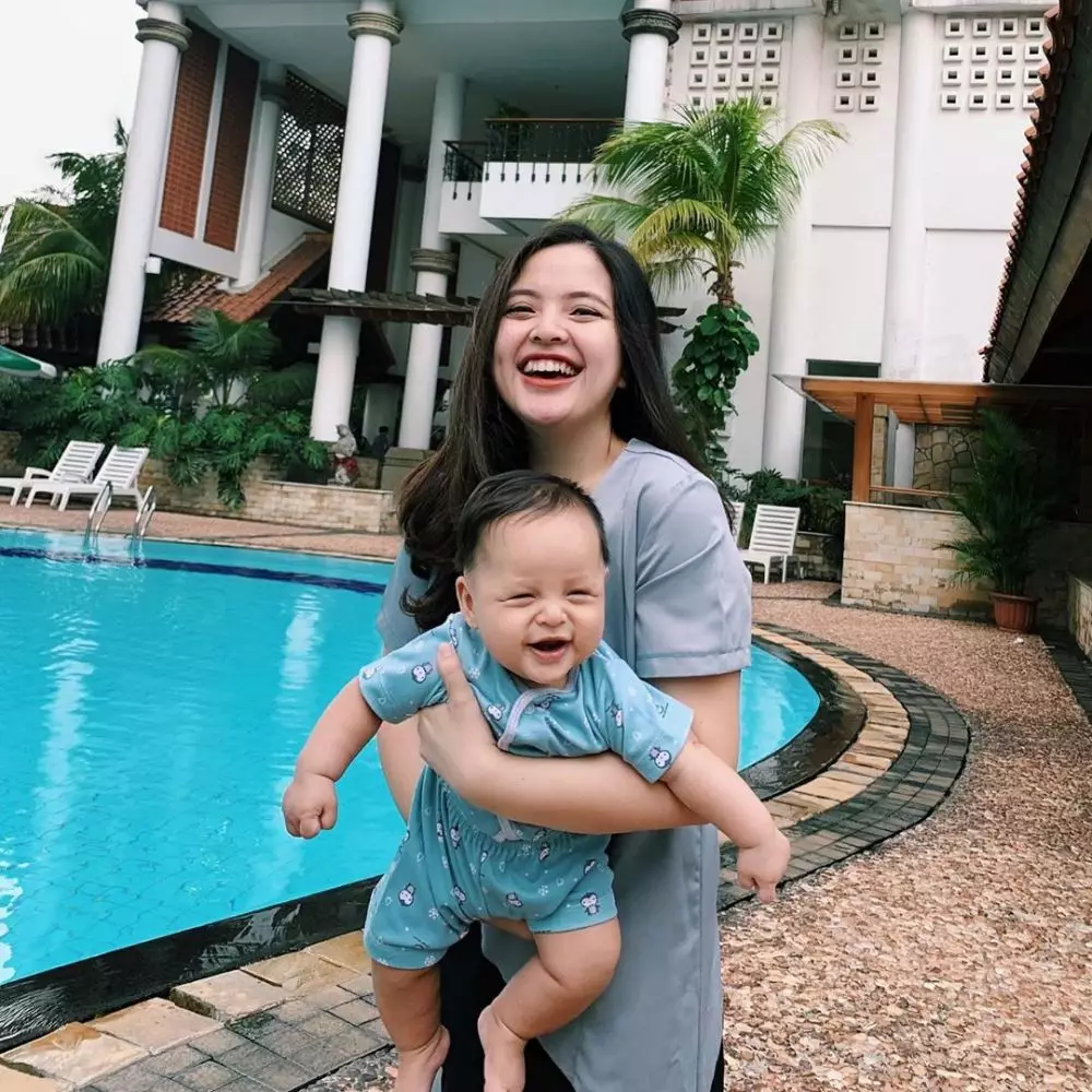 potret tasya kamila dan sang anak Instagram potret tasya kamila dan sang anak Instagram