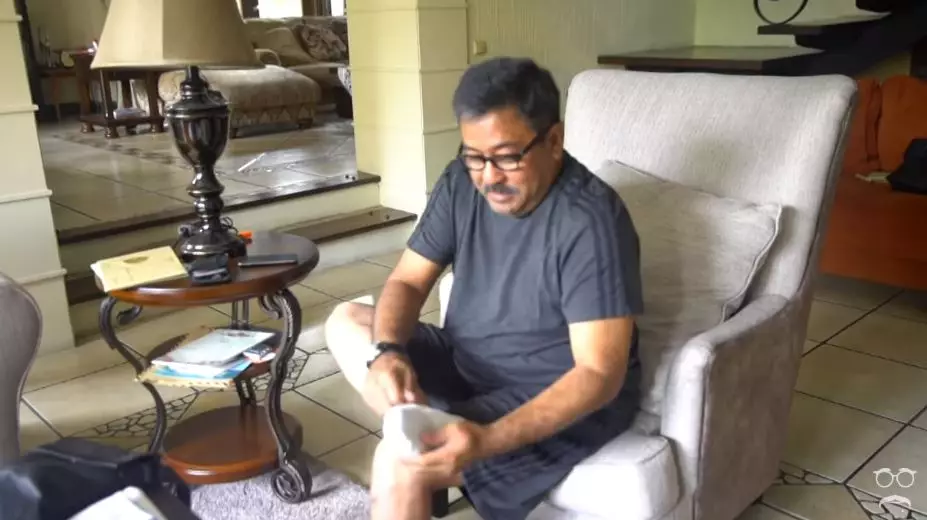 Penampakan rumah Rano Karno YouTube