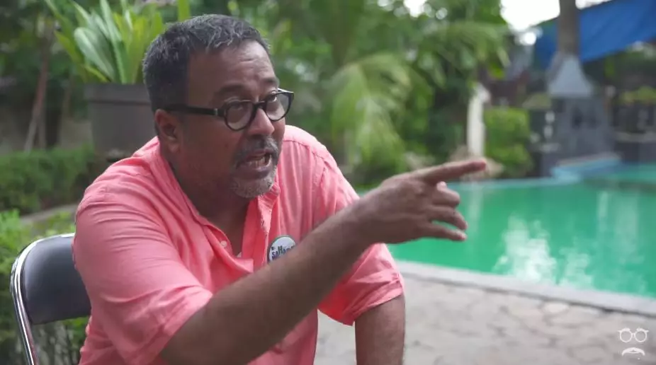 Penampakan rumah Rano Karno YouTube