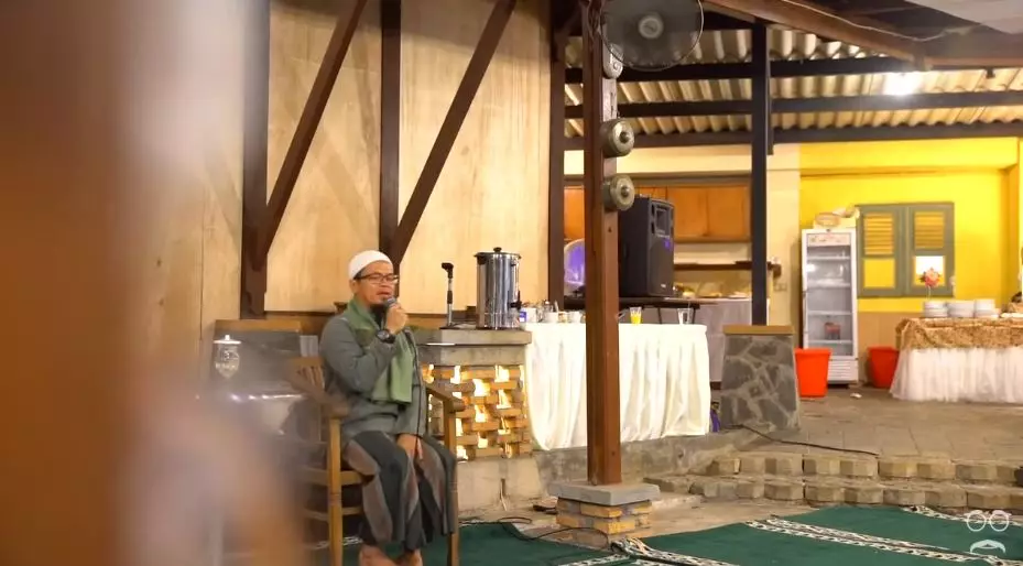 Penampakan rumah Rano Karno YouTube