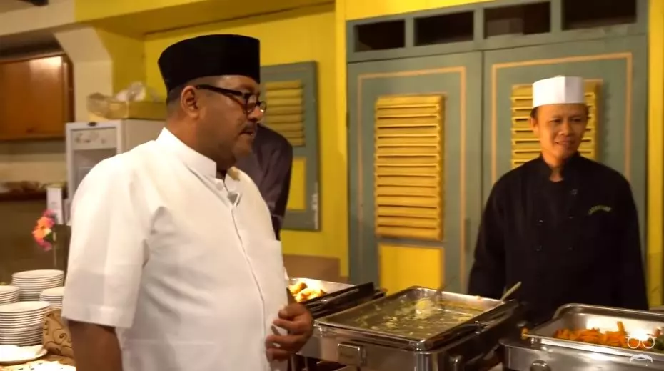 Penampakan rumah Rano Karno YouTube