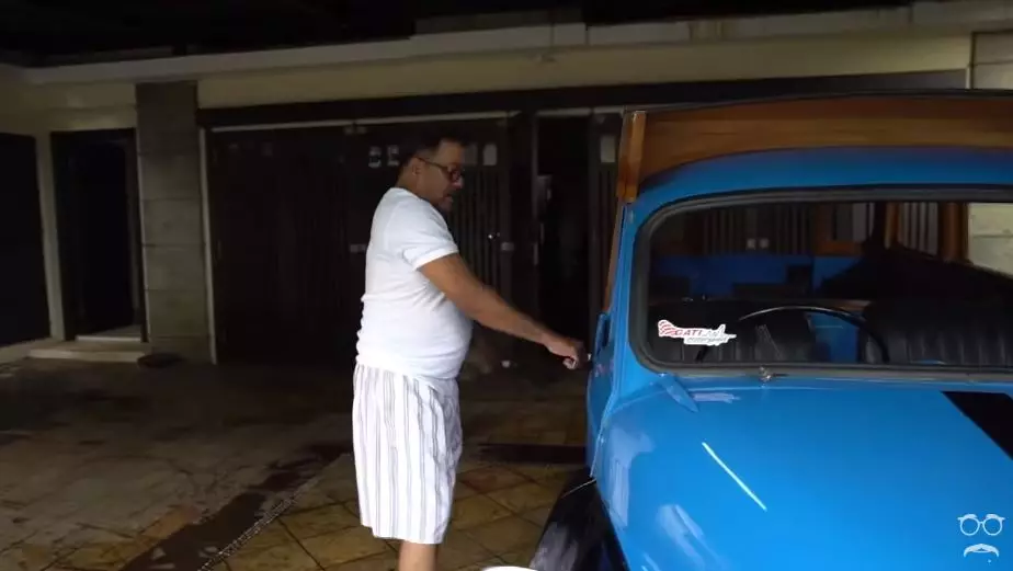 Penampakan rumah Rano Karno YouTube